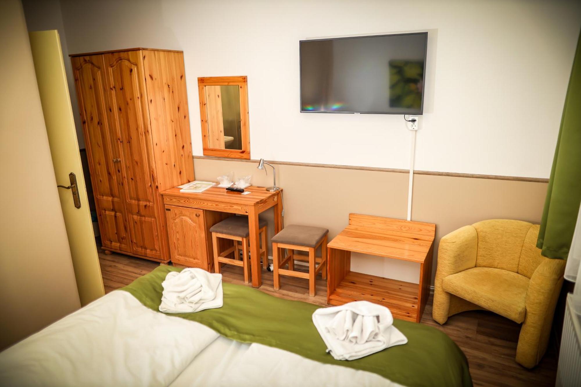 Land-Plan Hotel Toltestava Habitación foto